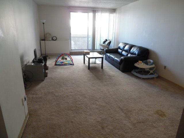 holiday tower one bed sublet downtown free security deposit