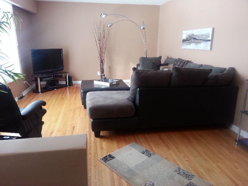 SPACIOUS APARTMENT - close to KP - East Elmwood