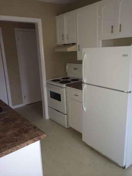2 BDRM UPTOWN ON PARKSIDE DRIVE $760