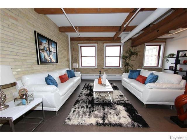 Extensively Renovated Condo In the Exchange