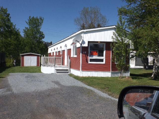 Mini Home à vendre à Caraquet - complétement rénové 2016