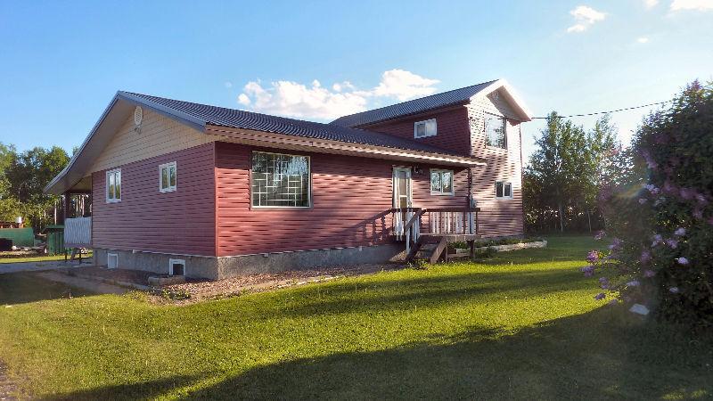 Beautifully remodeled home with spacious yard in Wanless, MB