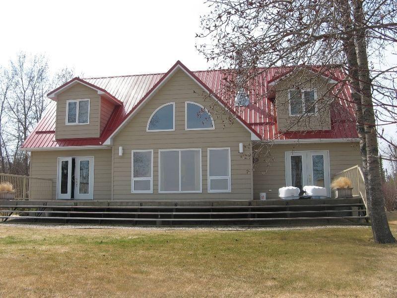Home/Cabin - Clearwater Lake,  2600sq ft. w/guest suite