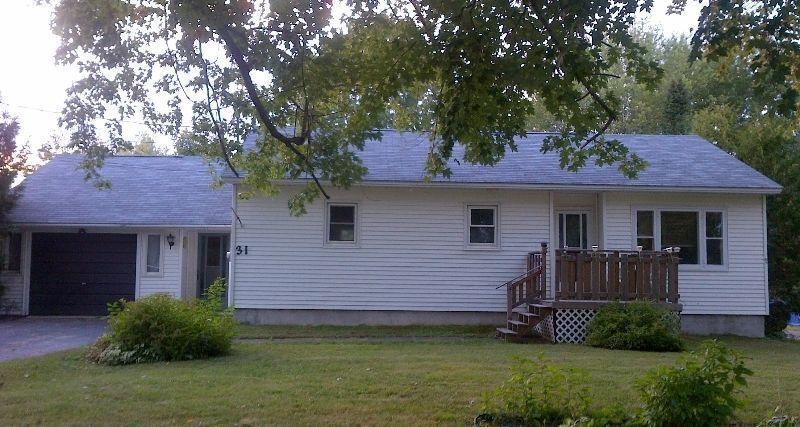 31 Glasier Rd - Are you looking for rental income?