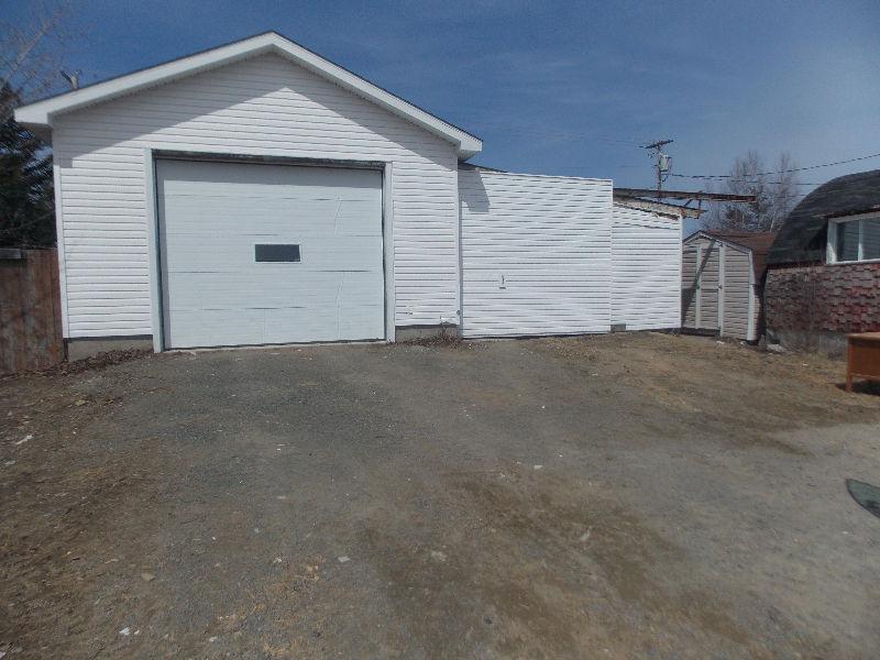 PRICE DROP of $21,000 - COMMERCIAL BUILDING!!