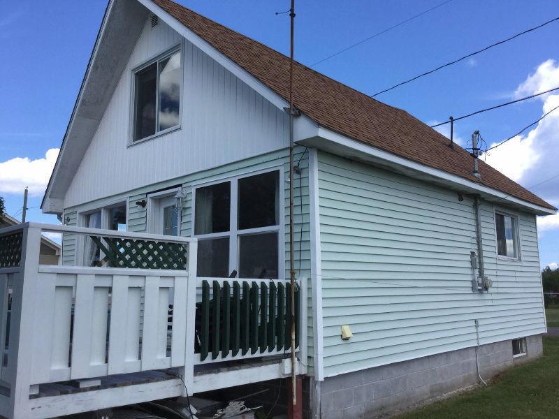 Summer Cottage for sale /Chalet d'ete a vendre (tracadie-sheila)