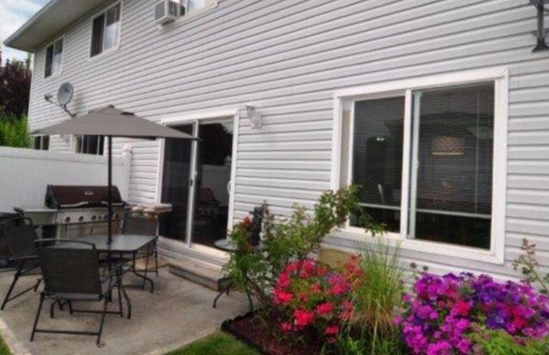 Updated 3 bedroom Townhouse in Sunny Salmon Arm