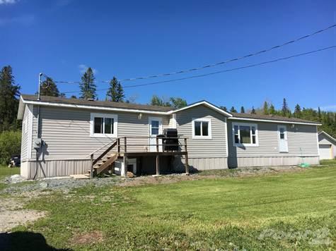 Homes for Sale in Bissett,  $89,900