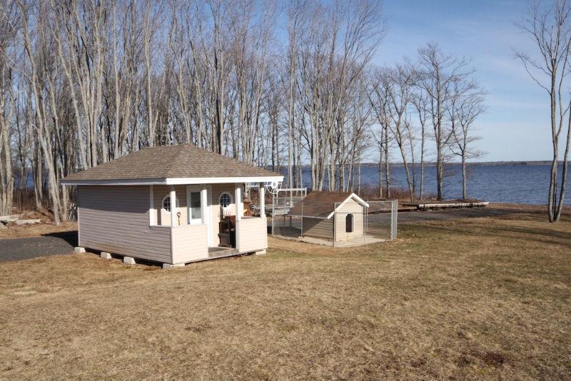 Beautiful Waterfront/Waterview lots on Grand Lake