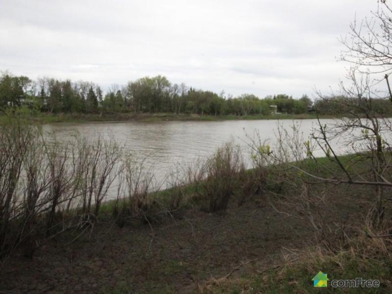 $330,000 - Residential Lot for sale in St. Vital Perimeter South