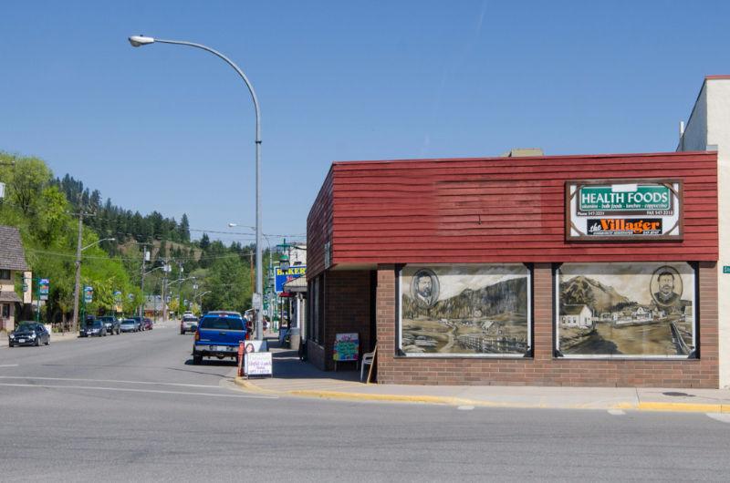 #B 1998  Street, Lumby - Great downtown location!