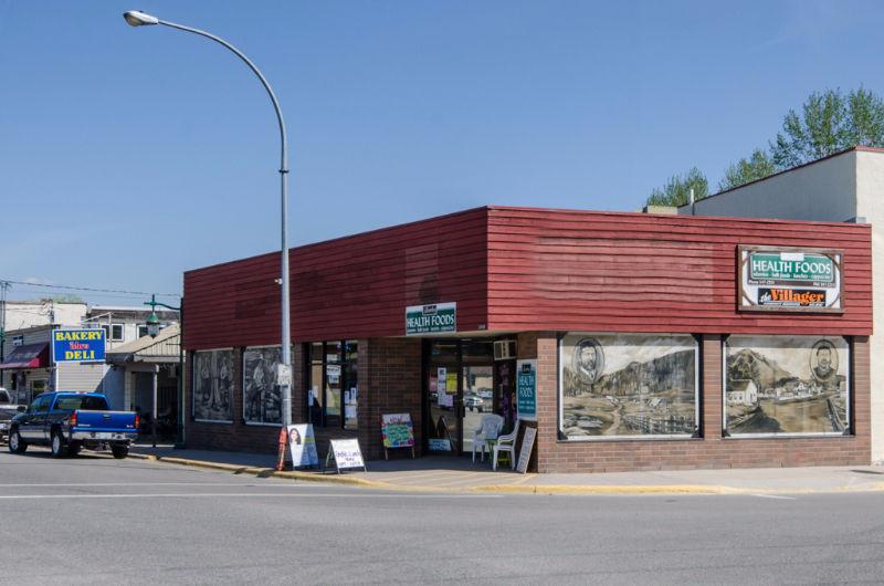 #B 1998  Street, Lumby - Great downtown location!