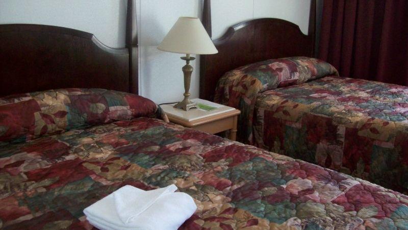 motel rooms clean and near to everything in Gatineau