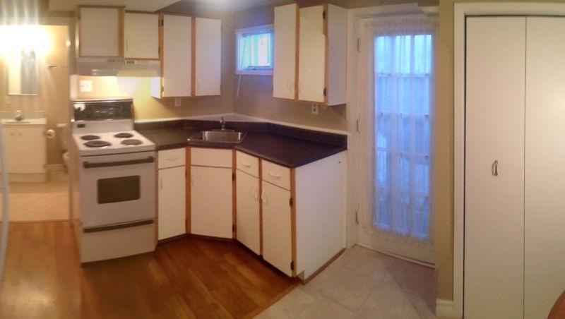 1 Bedroom Apartment, Near MUN, Avalon Mall, Health Science