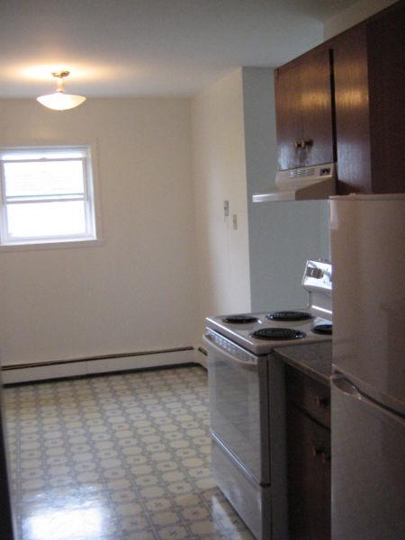 AVAILABLE AUG 1ST UPPER WEST SIDE 2 BDRM