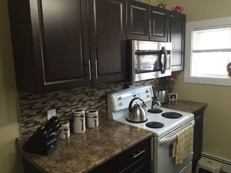 Beautiful 2 bedroom with heat and hotwater incl. Non smoking