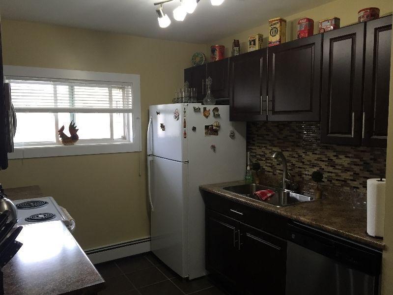 Beautiful 2 bedroom with heat and hotwater incl. Non smoking