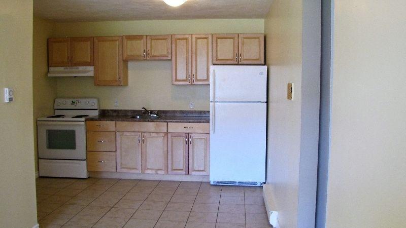 Roomy 2 bedroom apartment. Heat and lights included. Rothesay