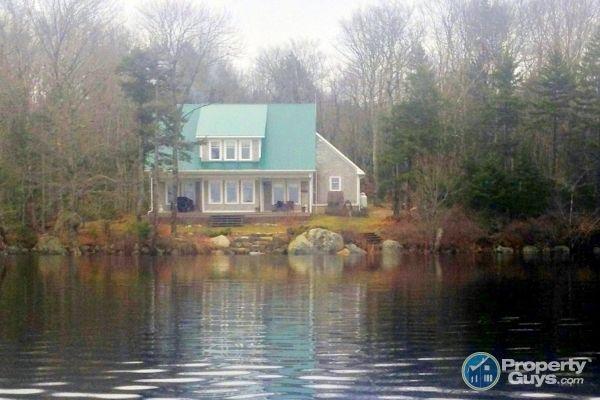 5+ acre, waterfront property, 20 mins from Digby