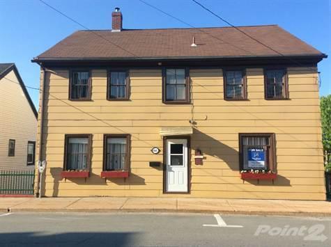 Homes for Sale in Lunenburg,  $279,000