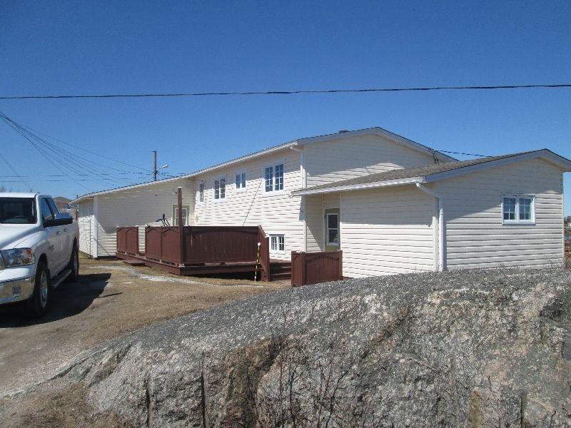 split level house with attatched apartment (money maker)