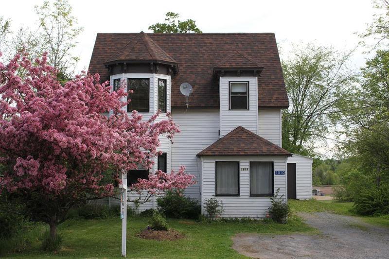 Great renovated home in the heart of Hampton-PRICED TO SELL!!