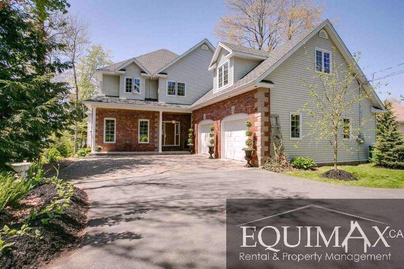 Execitive Lakefront Home - WWW.EQUIMAX.CA