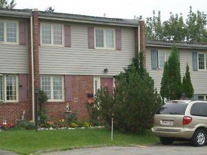 3 Level, 3br, 1.5 bath Townhouse-Millidgeville