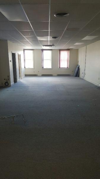 2 COMMERCIAL SPACES AVAILABLE IN