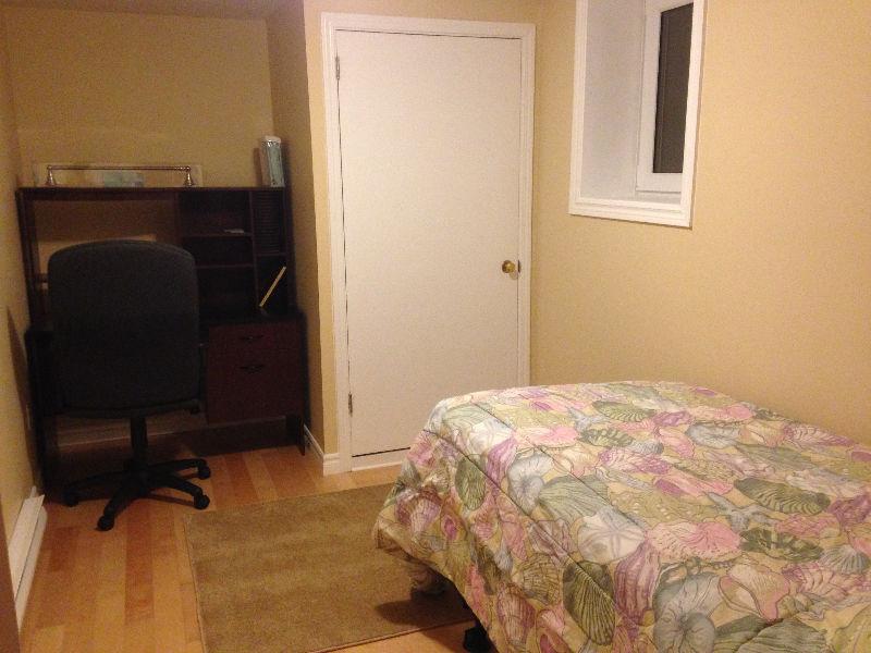 AVAILABLE IMMEDIATELY: Single-Bed Bedroom with Private Washroom