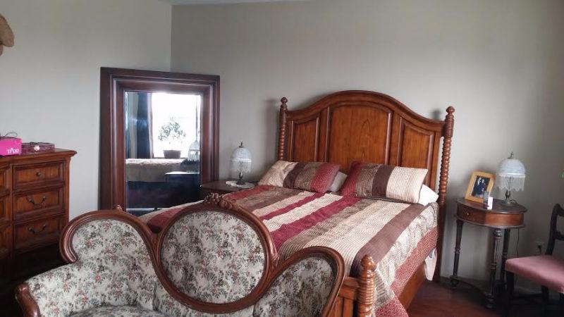 Fully furnished Room for rent uptown area ALL INCLUDED