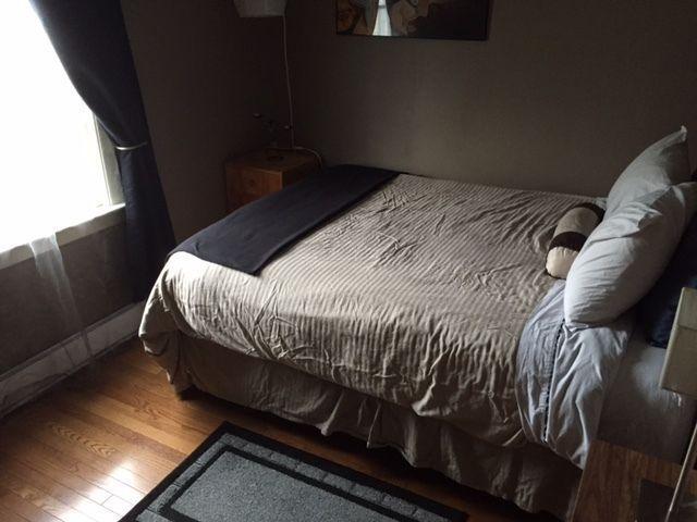 student bedroom close to UNB in shared home