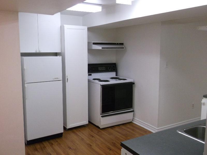 Students Welcome - 1 Bed Plus Den South  $950