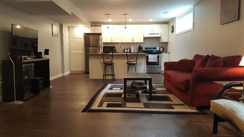 Beautiful 1 Bdrm Apartment with A/C, Laundry, Dishwasher!