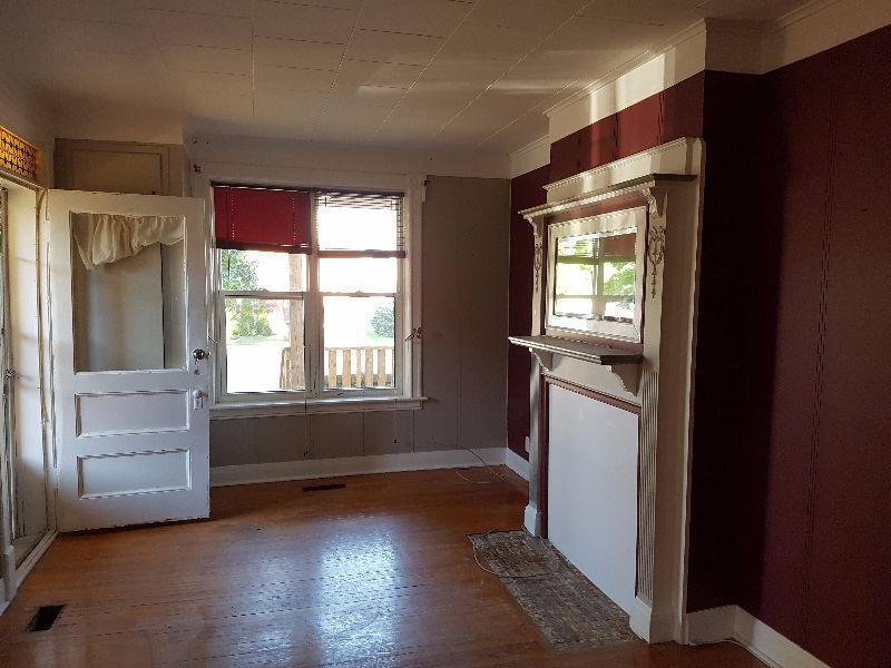 MAIN FLOOR 2 bedroom available august 1