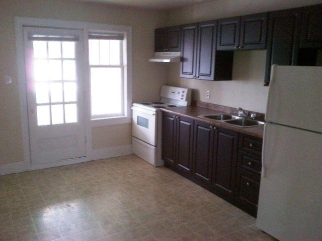 East end Leonia St Large two bedroom available Aug or Sept 1st