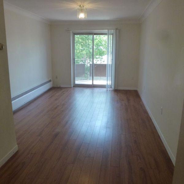 3 BEDROOM APT.-Inclusive-Downtown-Great Location