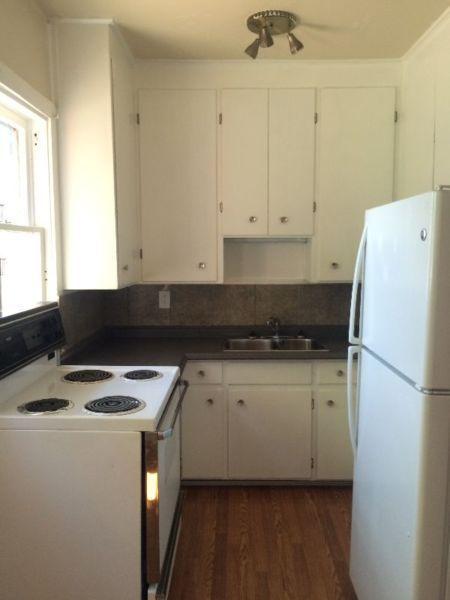 Bright 3 Bedroom Apartment Perfect for Students!