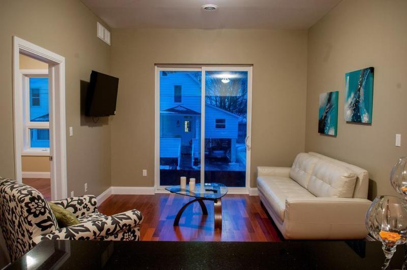 Luxury Student Rentals Available in Downtown