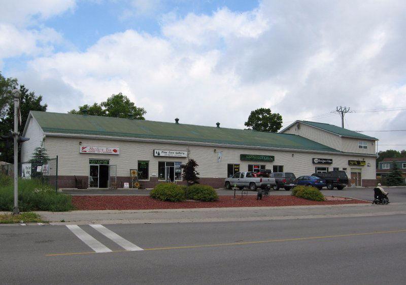 1,570 Sq. Ft. Store / Office for Lease in