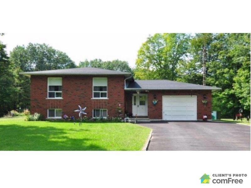 $255,000 - Bungalow for sale in Smiths Falls