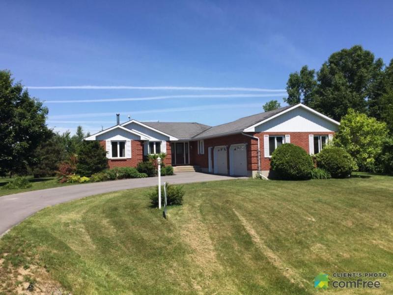 $268,900 - Bungalow for sale in Iroquois
