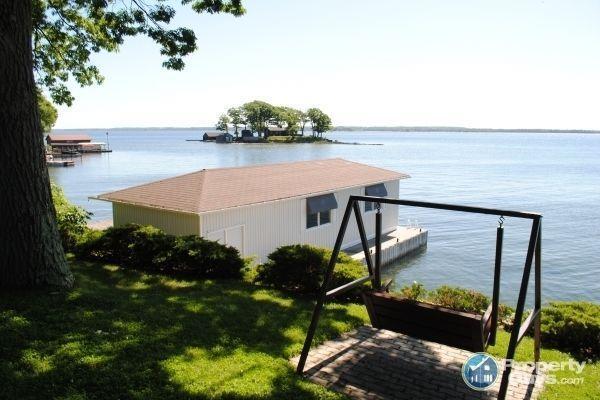 For Sale 1213 Thousand Islands Parkway, Mallorytown, ON