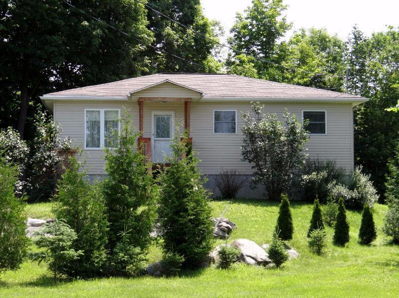 20062 Beaupre Road Green Valley  10 year old Bungalow