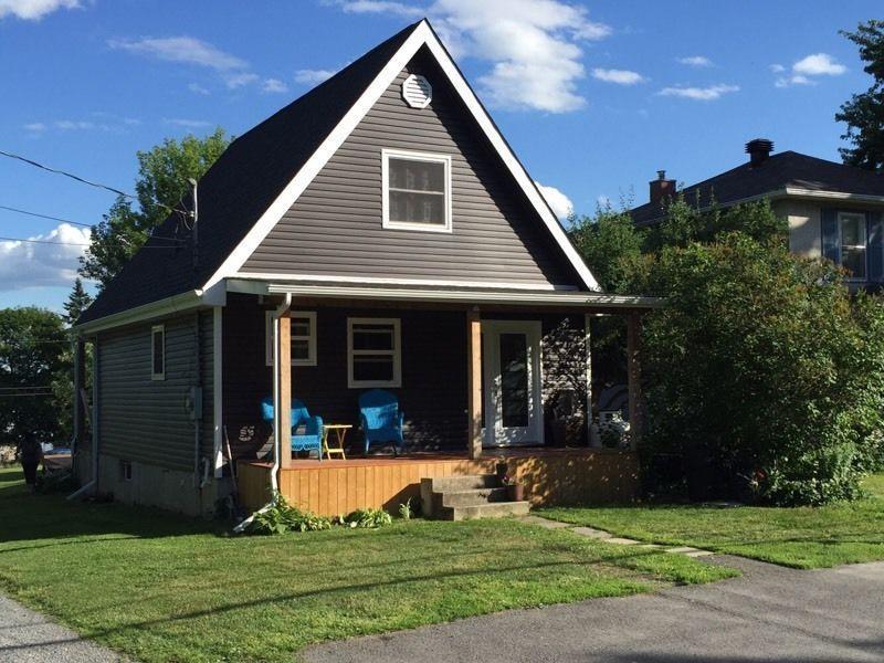 Cozy 2 Bedroom home. Fully Renovated. MLS# 1018710