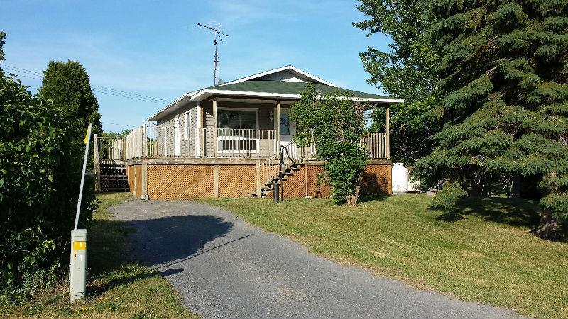Reduced Motivated Seller Raised bungalow, 2 acres Bainsville