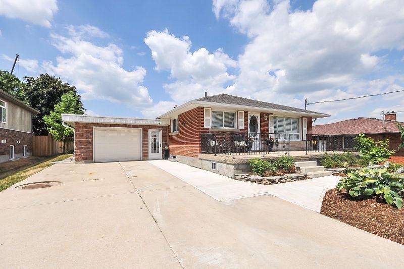 Bungalow on Huge Lot w/ Two Garages! Open House Sun July 17 2-4p