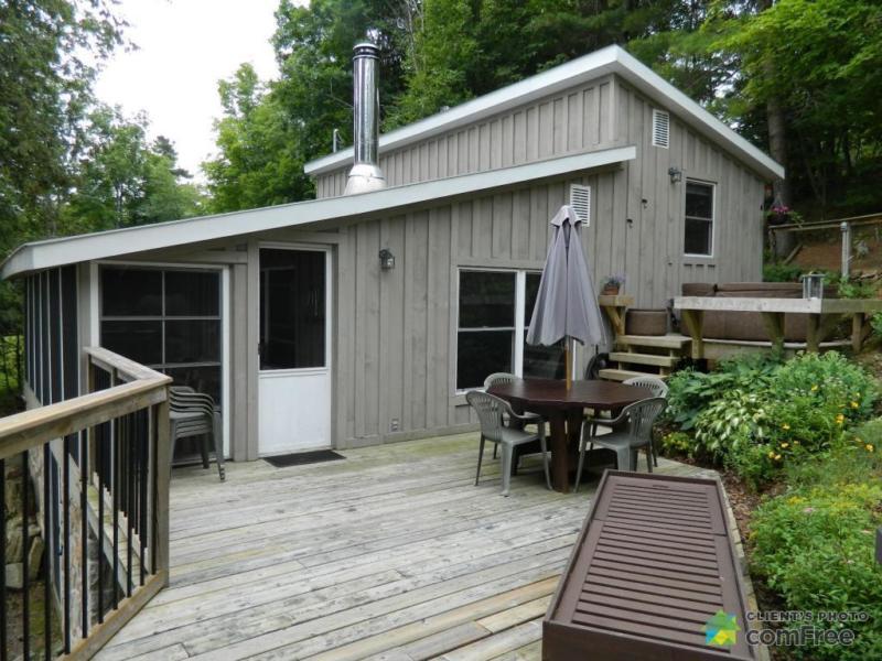 $374,900 - Cottage for sale in South Frontenac