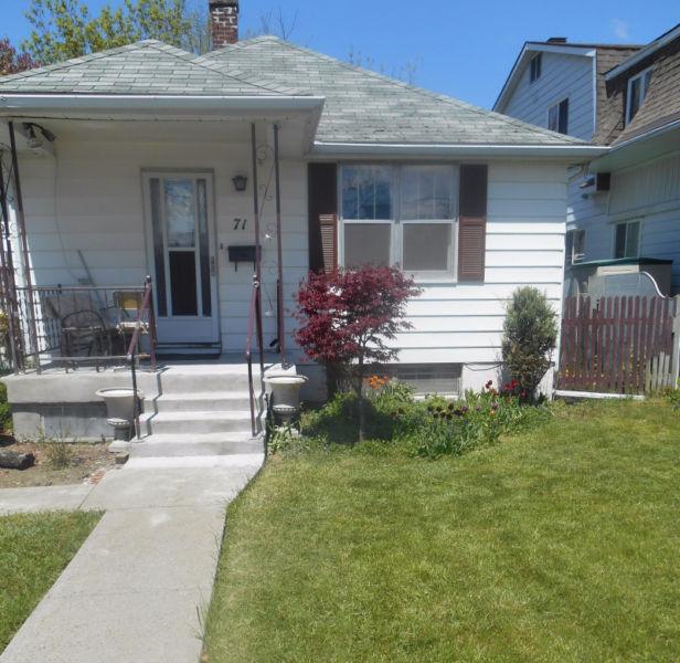 Open House Sunday - 2+ 1 bedroom southside bungalow