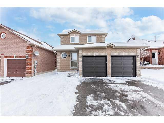 3 bedrooms amazing detached house YOUNG&Madelaine dr area